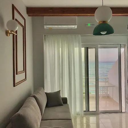 Skizenas Waterfront *