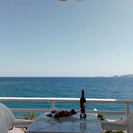 Lejlighed Skizenas Waterfront Haraki