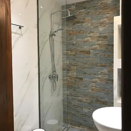 Skizenas Waterfront *