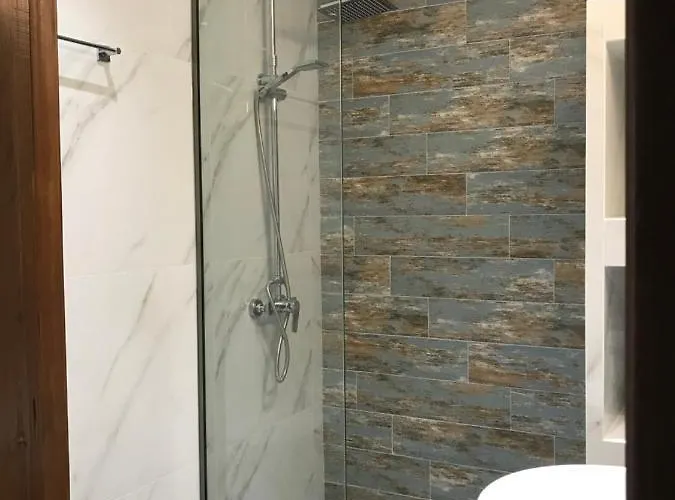 Skizenas Waterfront Apartments *