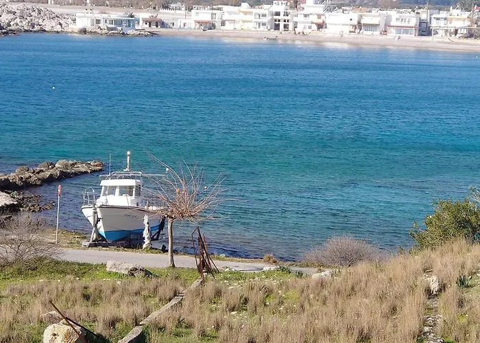 Skizenas Waterfront Apartments Apartment *