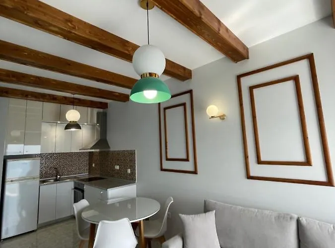 Skizenas Waterfront Apartments Apartment