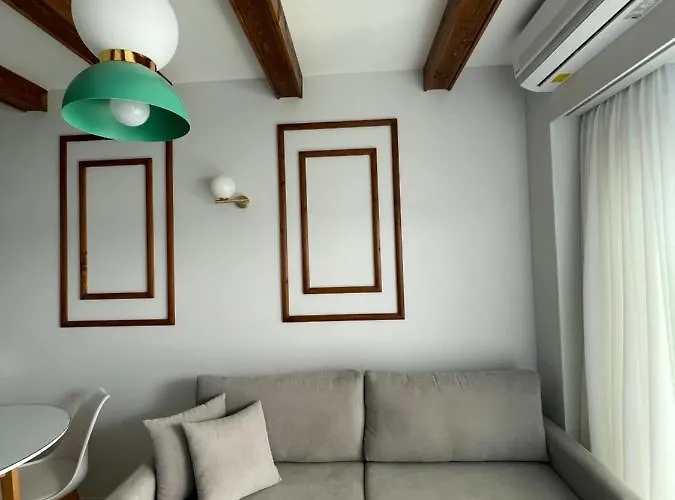 شقة Skizenas Waterfront