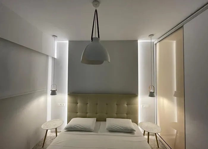 Skizenas Waterfront *