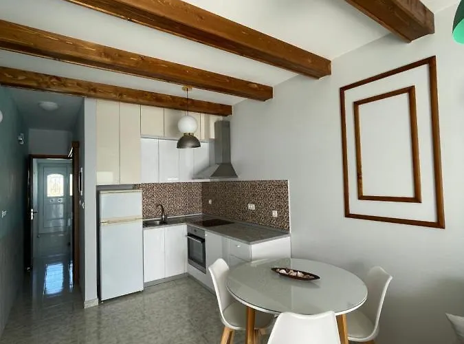 Skizenas Waterfront شقة شاراكي