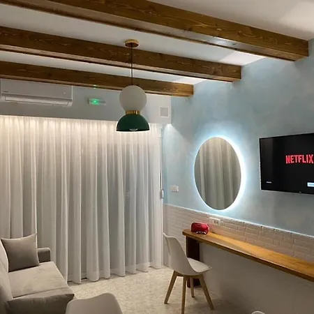 Skizenas Waterfront Daire Haraki